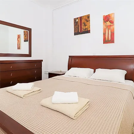 Victoria House 3 Bedrooms 12 Guests Hébergement de vacances Pefkochori