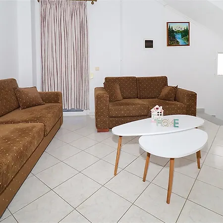 Victoria House 3 Bedrooms 12 Guests Hébergement de vacances