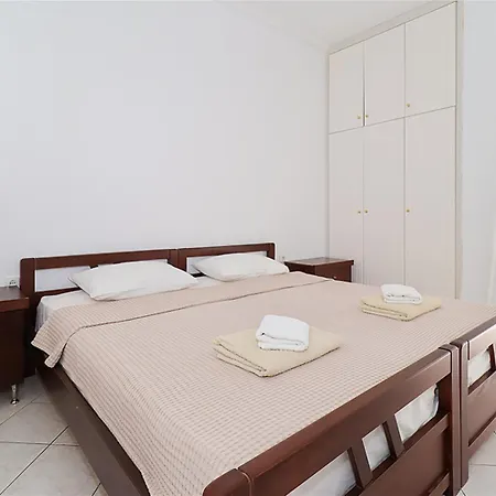 Victoria House 3 Bedrooms 12 Guests Hébergement de vacances *