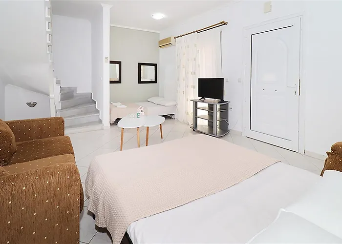 度假居 Victoria House 3 Bedrooms 12 Guests 佩科霍里