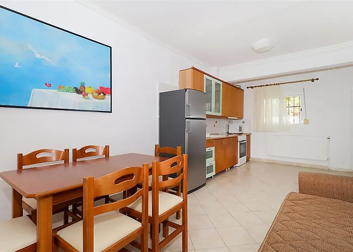 Victoria House 3 Bedrooms 12 Guests * 佩科霍里