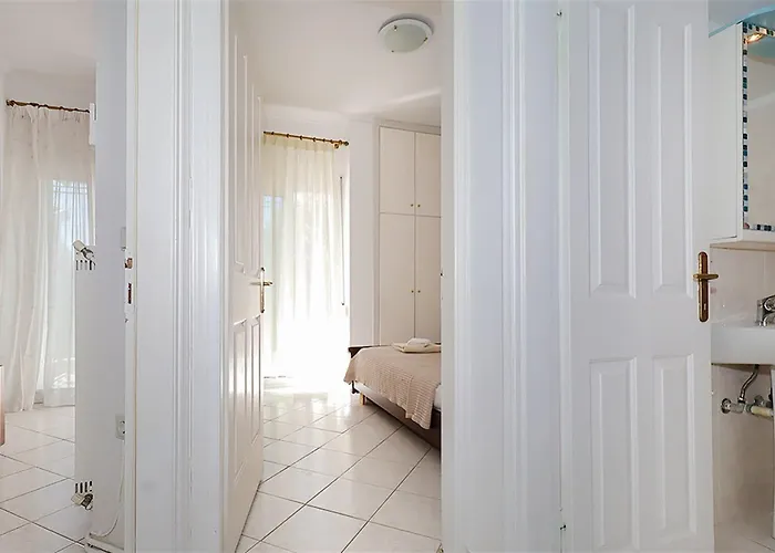 Сasa de vacaciones Victoria House 3 Bedrooms 12 Guests Pefkochori